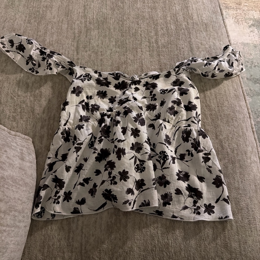 Floral Off-Shoulder Top